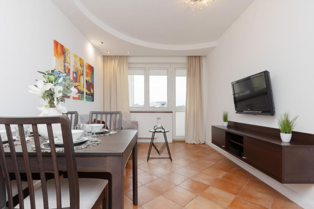 Cozy Apartment With Parking In Warsaw Ursus By Noclegi Renters Eksteriør billede