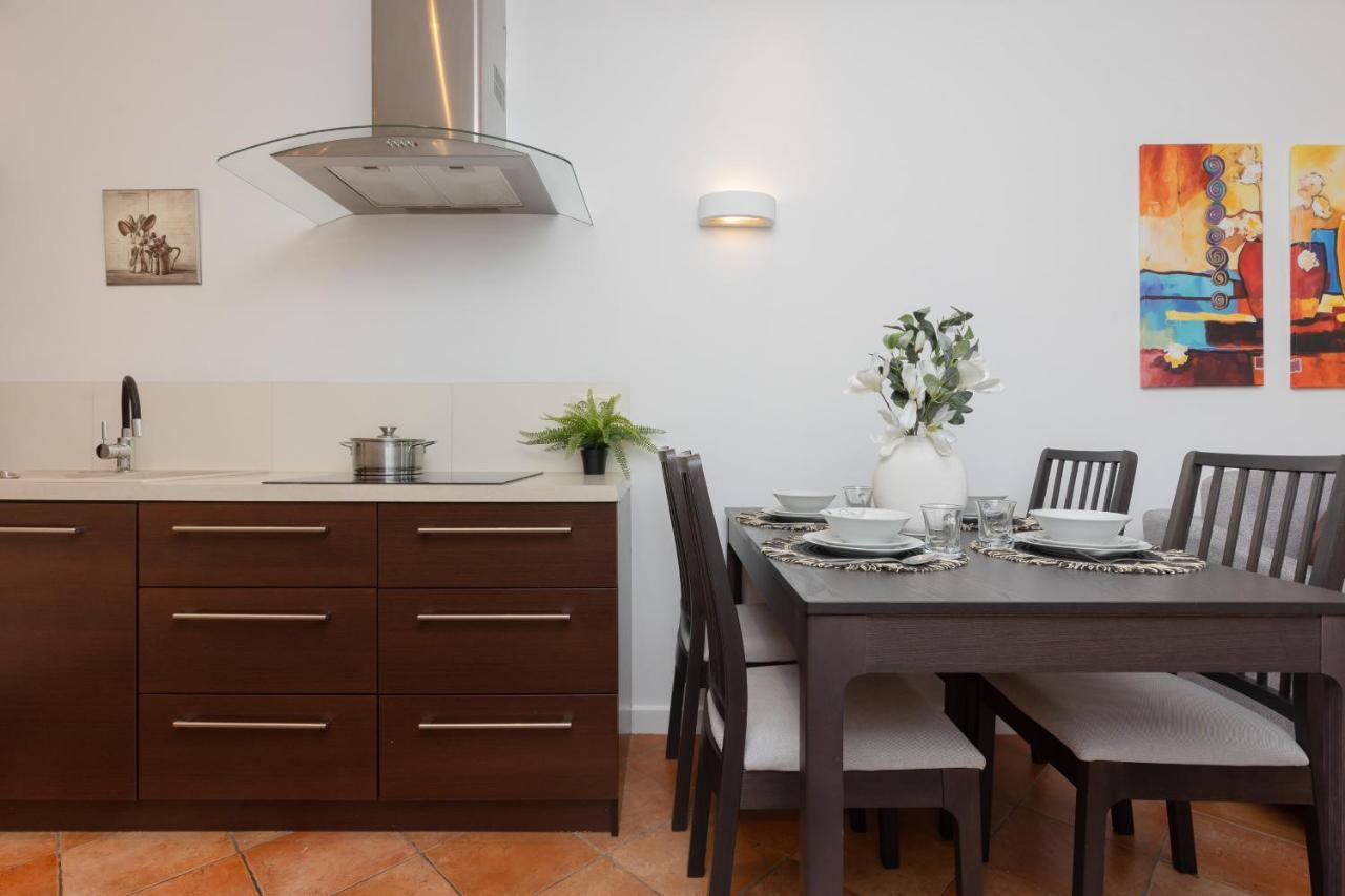 Cozy Apartment With Parking In Warsaw Ursus By Noclegi Renters Eksteriør billede