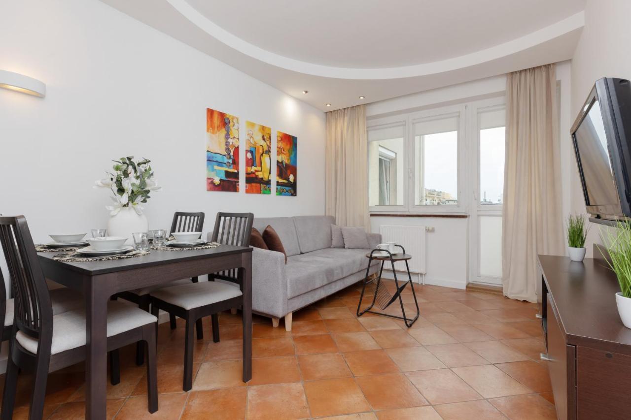 Cozy Apartment With Parking In Warsaw Ursus By Noclegi Renters Eksteriør billede