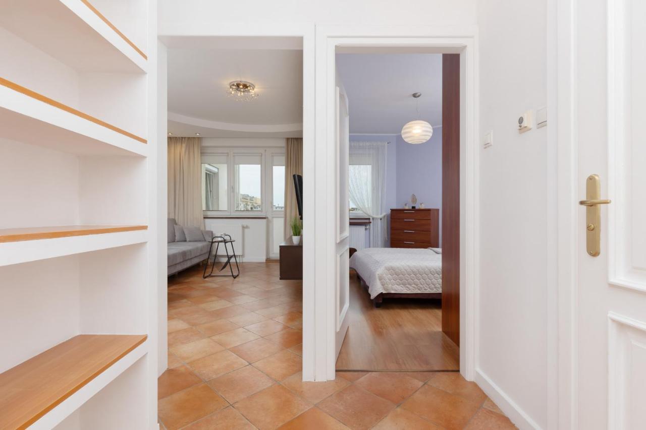 Cozy Apartment With Parking In Warsaw Ursus By Noclegi Renters Eksteriør billede